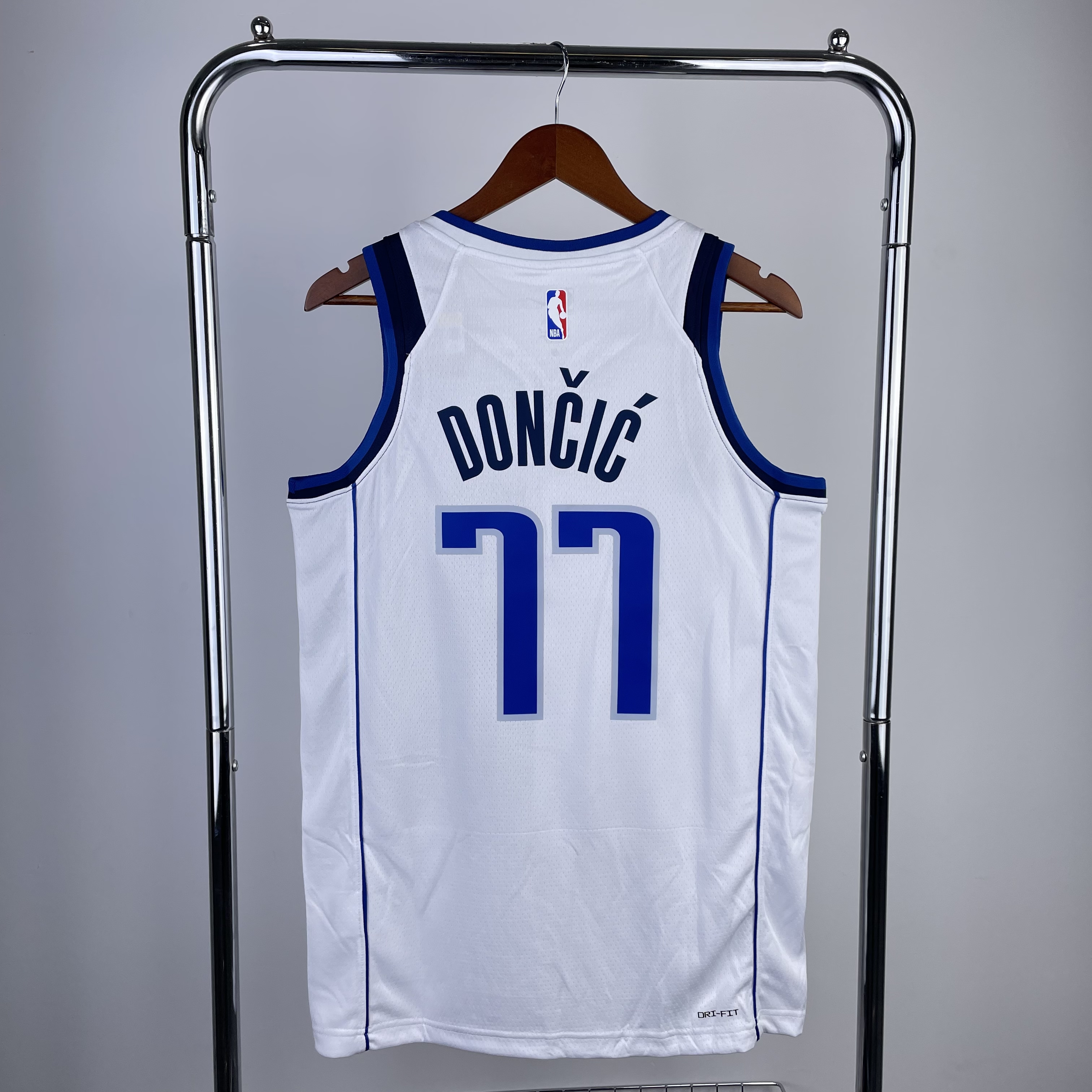 Men Dallas Mavericks #77 Luka Doncic White Season Nike 2023 NBA Jersey